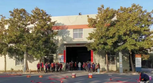 正月初八，开工大吉，万事顺利！